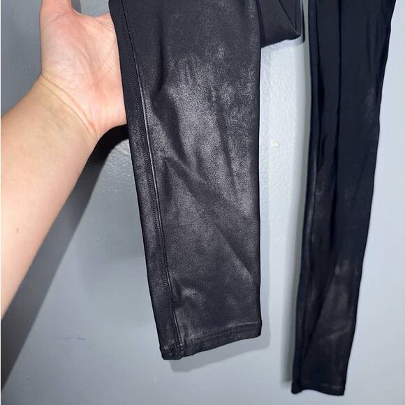 SPANX Faux Leather Leggings in Very Black Women's Size Small Stretch Compression - Picture 5 of 8